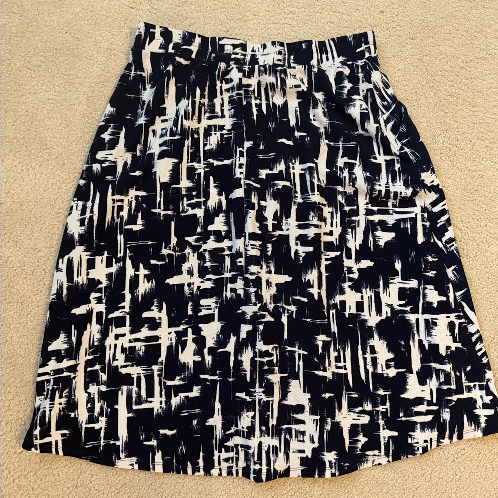 Bobeau Navy and White Women's Skirt with pockets